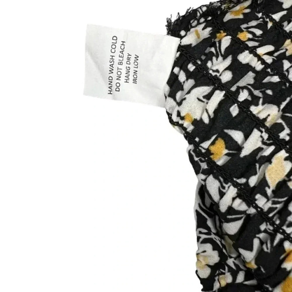 Sienna Sky Small Black Yellow Floral Square Neck Crop Smocked Top - Picture 12 of 14